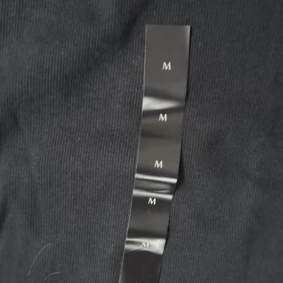 Banana Republic Black Turtleneck Sweater - Picture 4 of 8